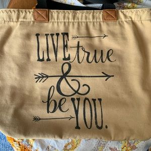 Thirty One tote, crossbody, small zipper pouch